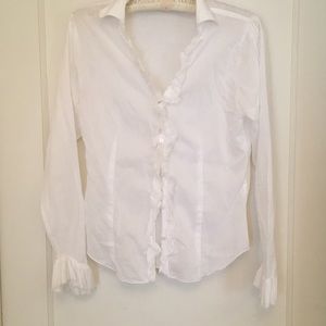 Blouse 100% cotton.